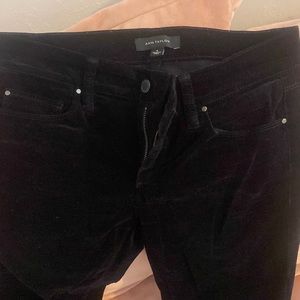 Ann Taylor size 4 skinny velvet pant black
